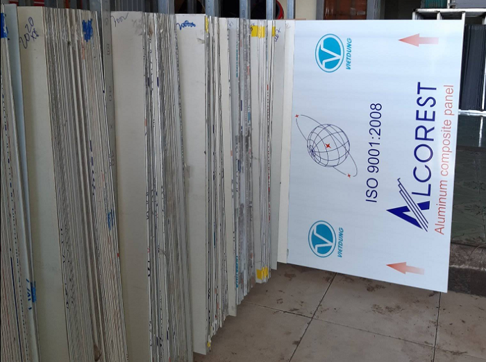 Alu ALcorest là thương hiệu alu đảm bảo được độ bền bỉ, màu sắc đẹp, giá tốt